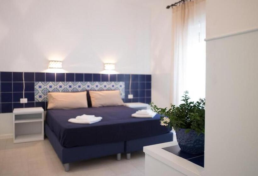 Четырехместный Номер Классик, Residenza Punta Stendardo
