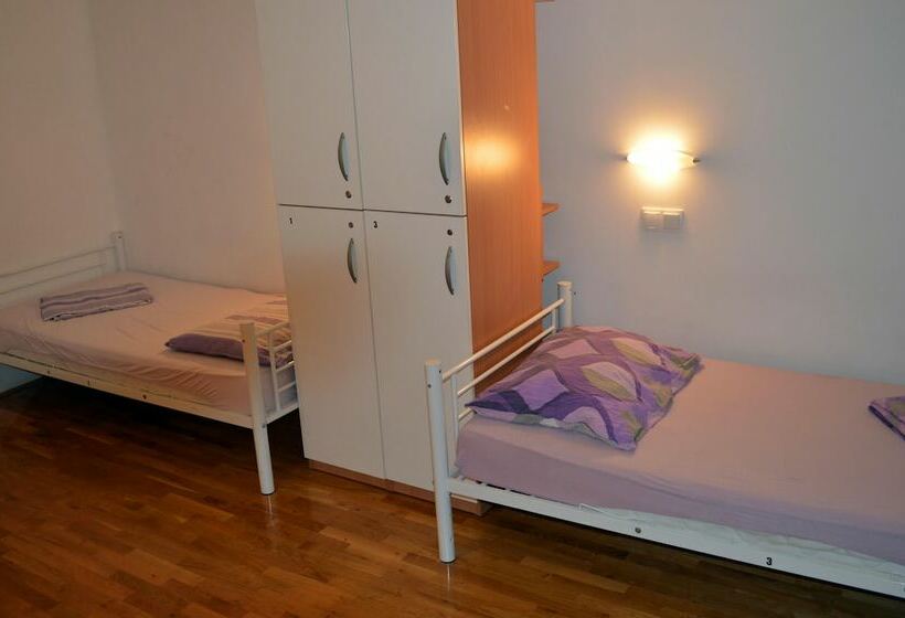 Кровать в Общей Комнате, Hostel Split Backpackers 2