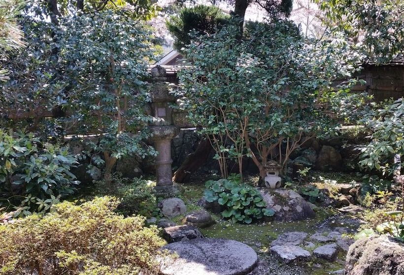 带共用浴室的标准房间, Nanten En