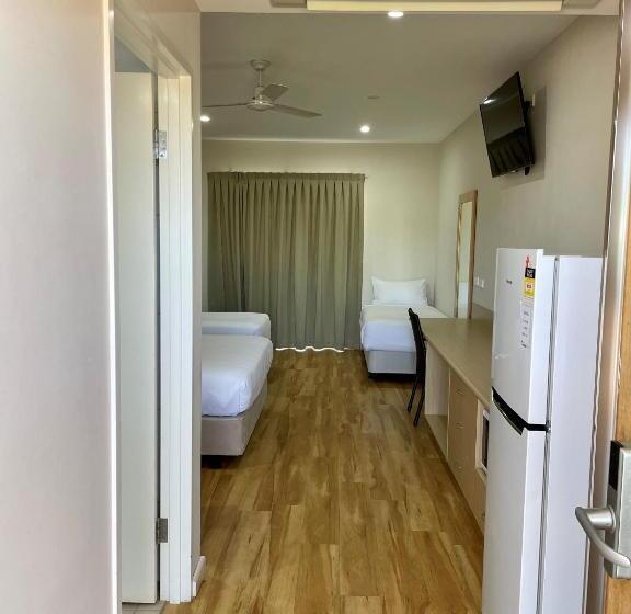 디럭스 트리플 룸, Club Tropical Resort Darwin