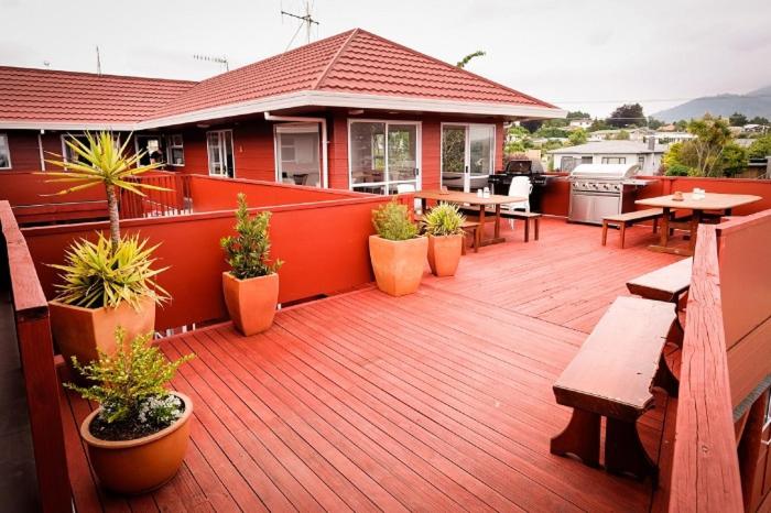 Студия Стандарт, Haka House Taupo