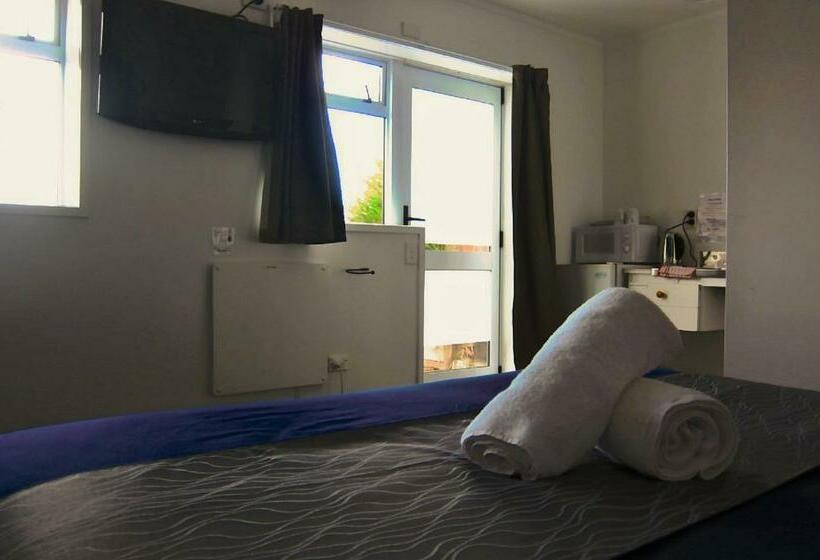Студия Стандарт, Haka House Taupo