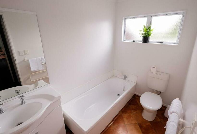 Апартаменты 1 Спальня, Haka House Taupo