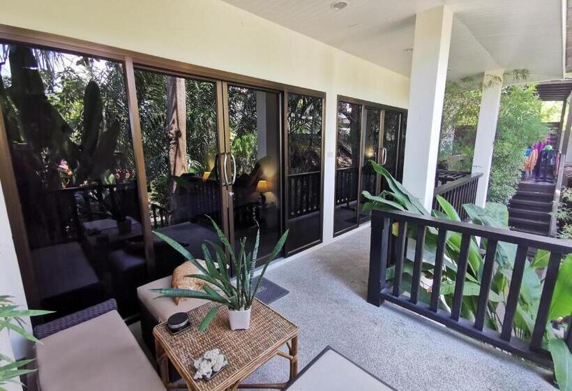 Quarto Deluxe, Baan Sukreep Resort