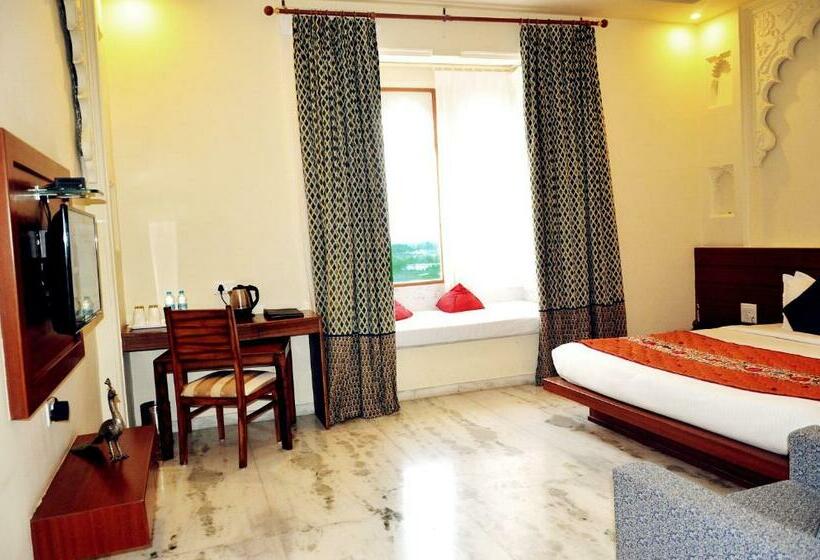 豪华房间, Jüsta Brij Bhoomi Resort, Nathdwara