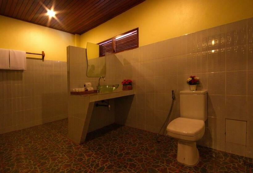 Номер Deluxe, Sangsawan Palace Khaolak Resort