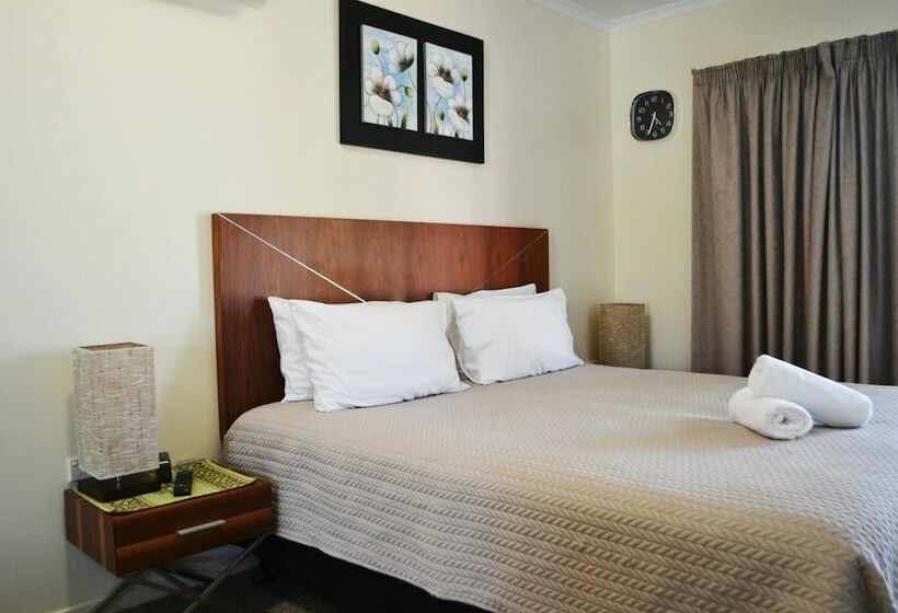 Вилла 1 Спальня, Hinchinbrook Resorts