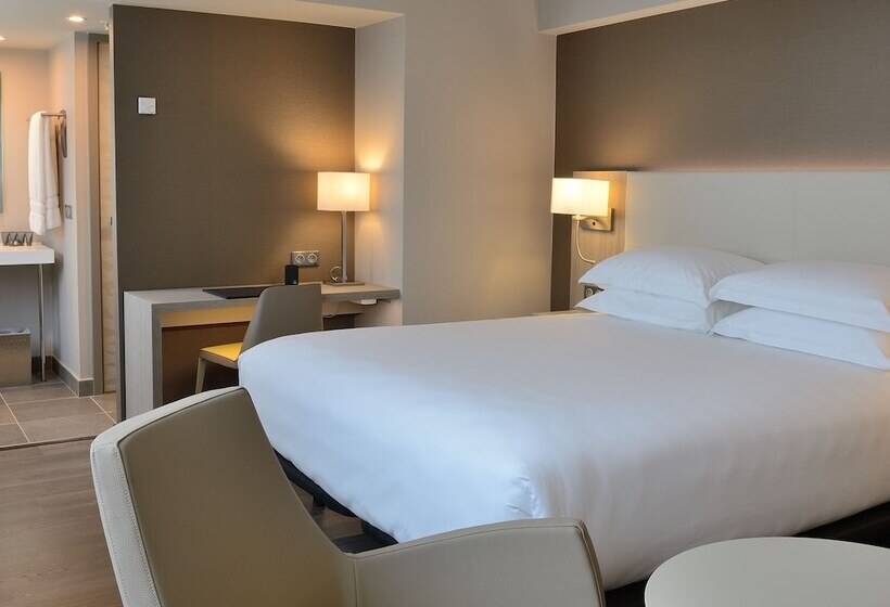 패밀리 룸, Ac Hotel By Marriott Marseille Prado Vélodrome
