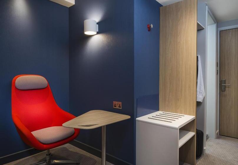 Номер Стандарт Адаптированный для Инвалидов, Holiday Inn Express St. Albans   M25, Jct.22