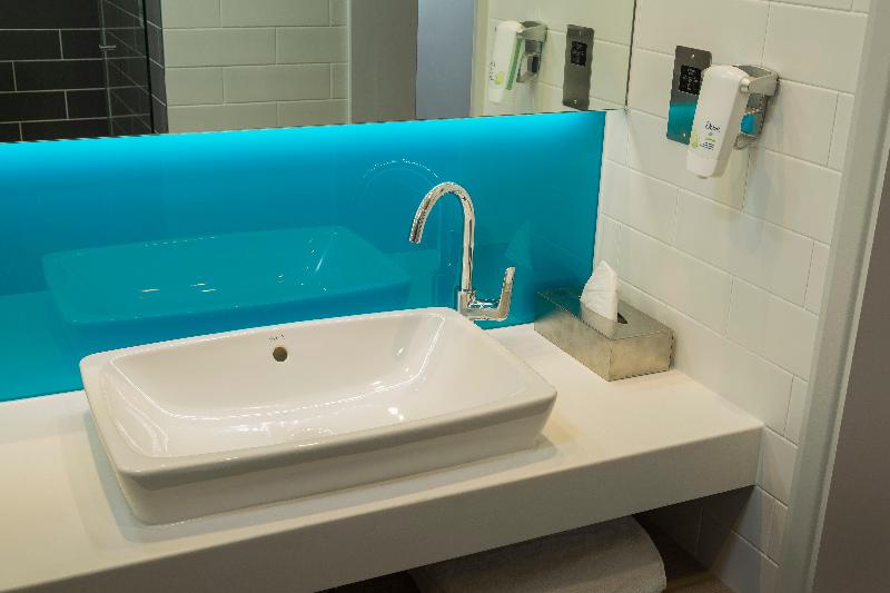 Номер Стандарт, Holiday Inn Express St. Albans   M25, Jct.22