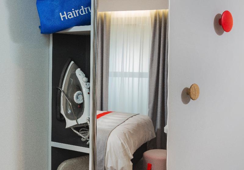 Номер Стандарт, Holiday Inn Express St. Albans   M25, Jct.22