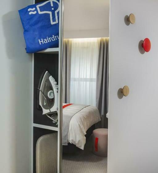Номер Стандарт, Holiday Inn Express St. Albans   M25, Jct.22