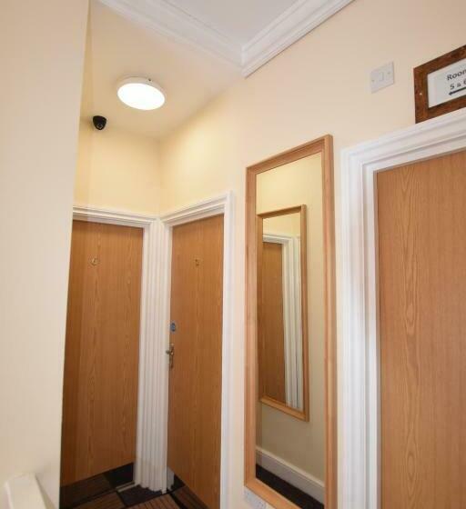Номер Стандарт Индивидуальный Совместная Ванная, Woodlands Lodge Ilford
