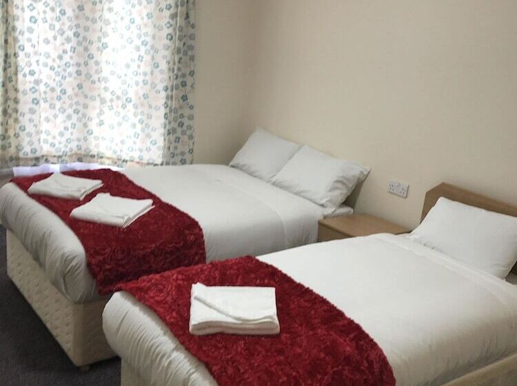 Номер Стандарт, Woodlands Lodge Ilford