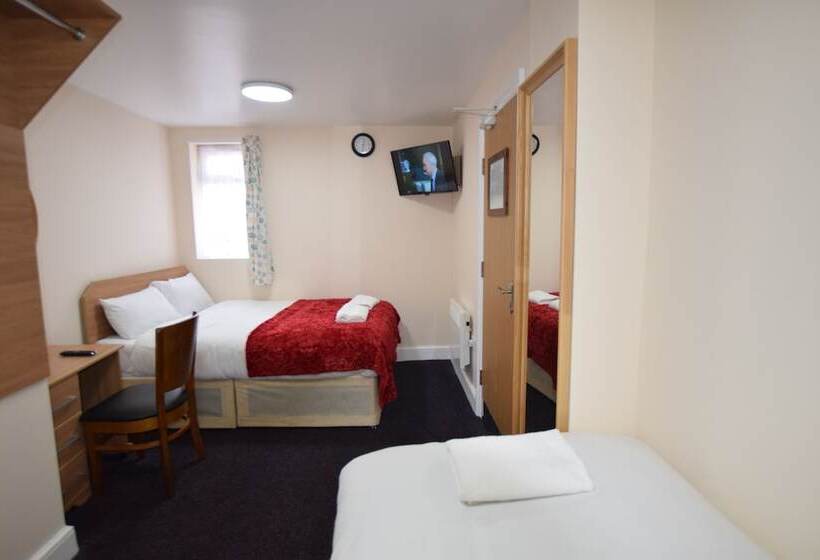 Номер Стандарт Трехместный, Woodlands Lodge Ilford