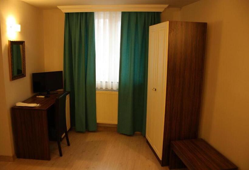 Quarto Familiar Deluxe, Sağıroğlu Otel