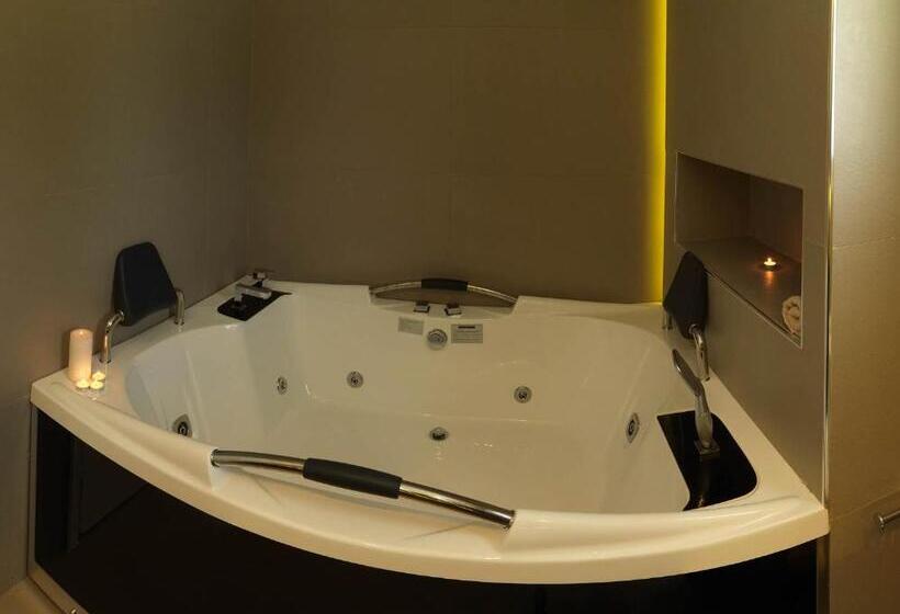 스위트, Epavlis Beach Resort