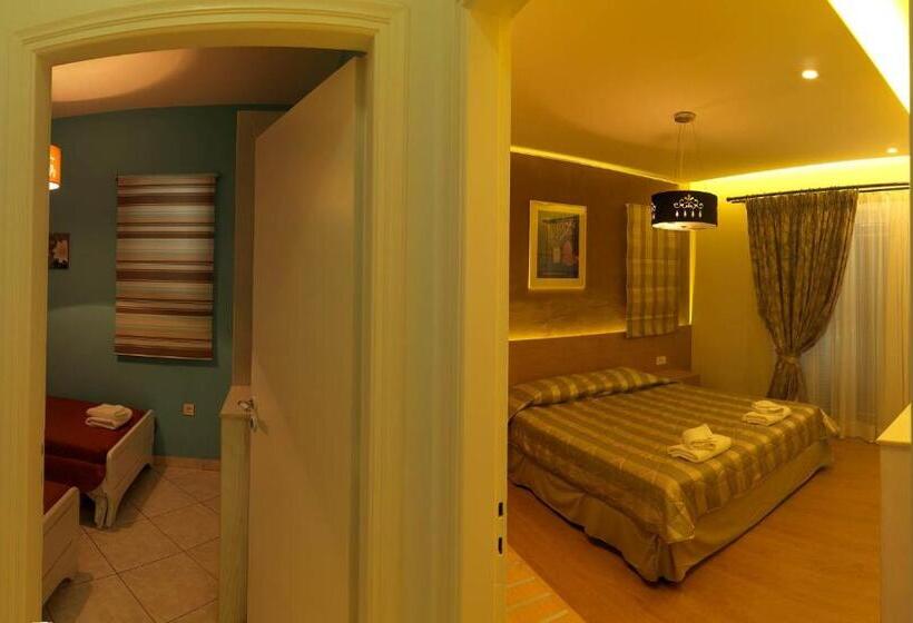 جناح, Epavlis Beach Resort