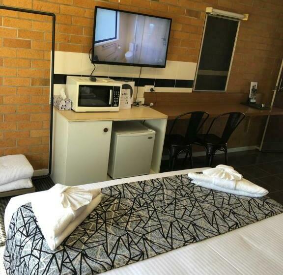 Номер Стандарт, Tamworth Central Motel