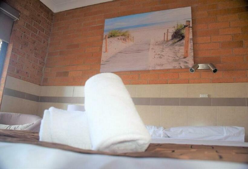 标准间, Tamworth Central Motel