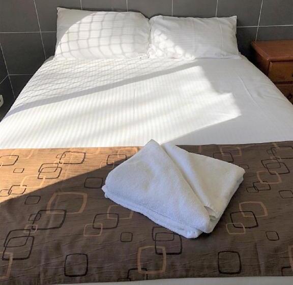 Люкс 2 Спальни, Tamworth Central Motel