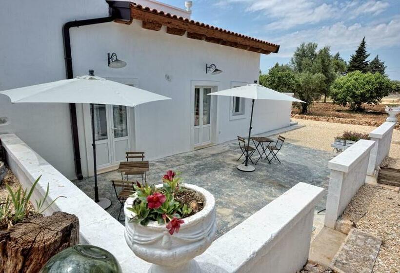 스탠다드 트리플 룸 풀장 전망, B&b Villa Giorgia