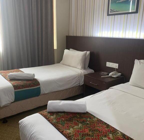 Номер Deluxe, Darul Makmur