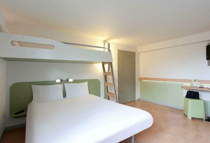 Номер Стандарт Трехместный, Ibis Budget Tarbes