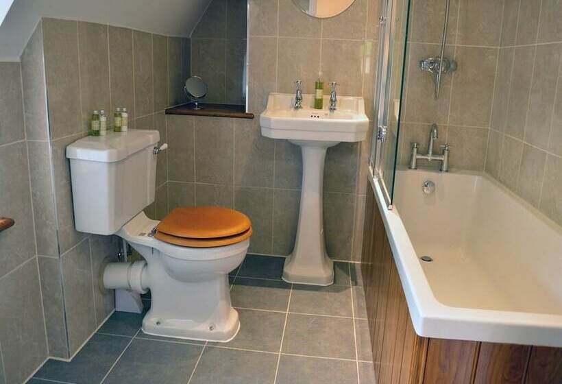 اتاق سوپریور, The Plough B&b
