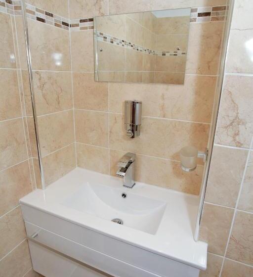 Семейный Номер, Citihouse Aberdeen West End