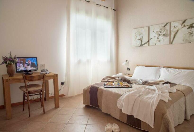 Трехместный Номер Стандарт Вид на Сад, Agriturismo Ai Carpini