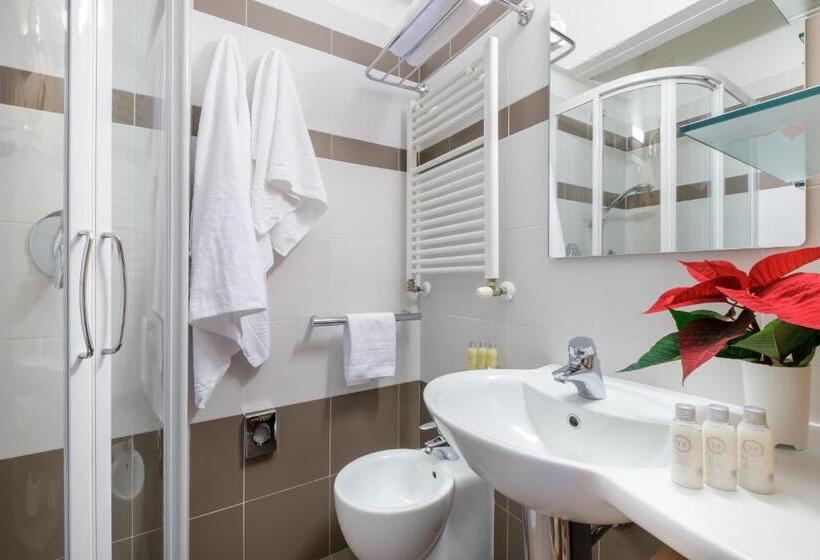 Quarto Superior Quádruplo, Th Marilleva