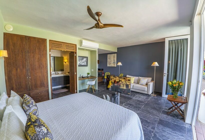 プレミアムスタジオ, Suites At Sapphire Ocean Club