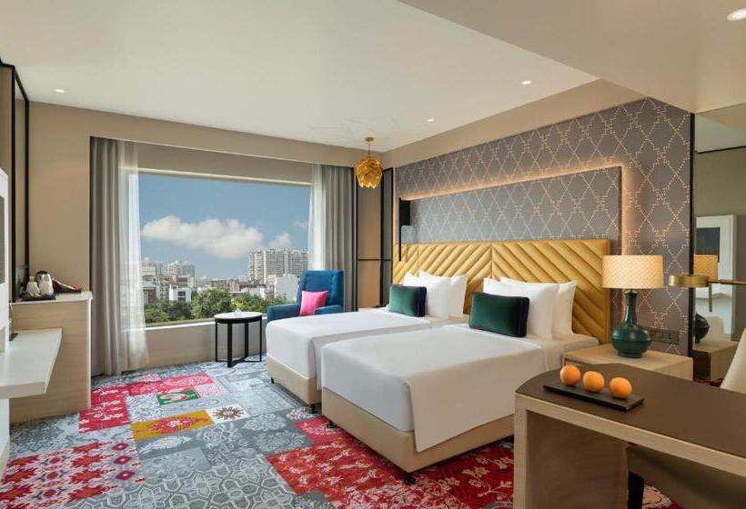 Номер Superior, Grand Mercure Agra