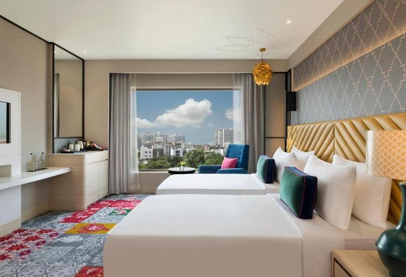 Номер Deluxe, Grand Mercure Agra