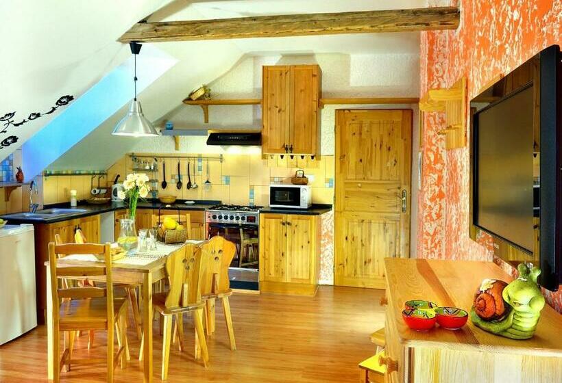 Апартаменты 2 Спальни, Penzion Maria