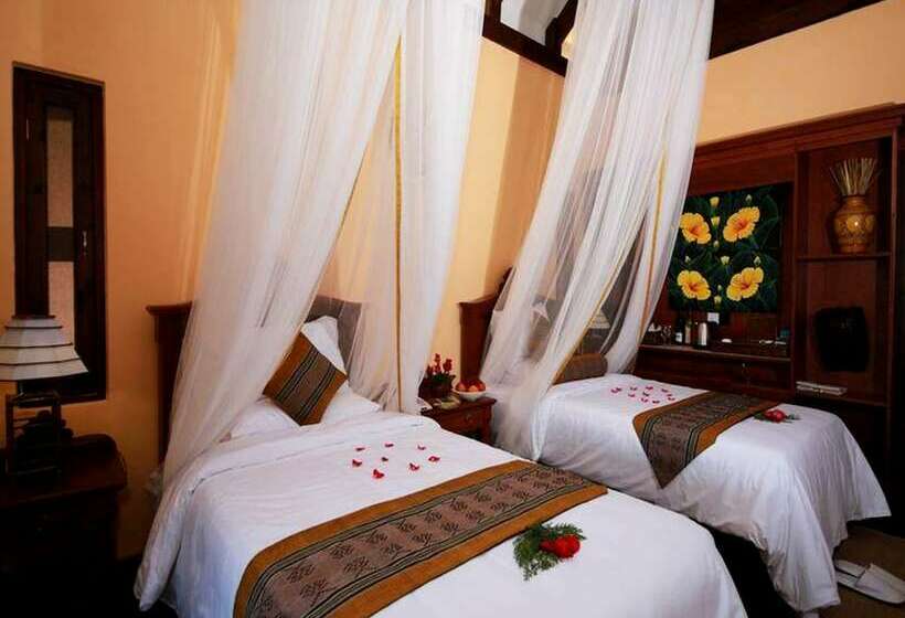 ویلای لوکس 1 خوابه, The Hotel Kalaw Hill Lodge