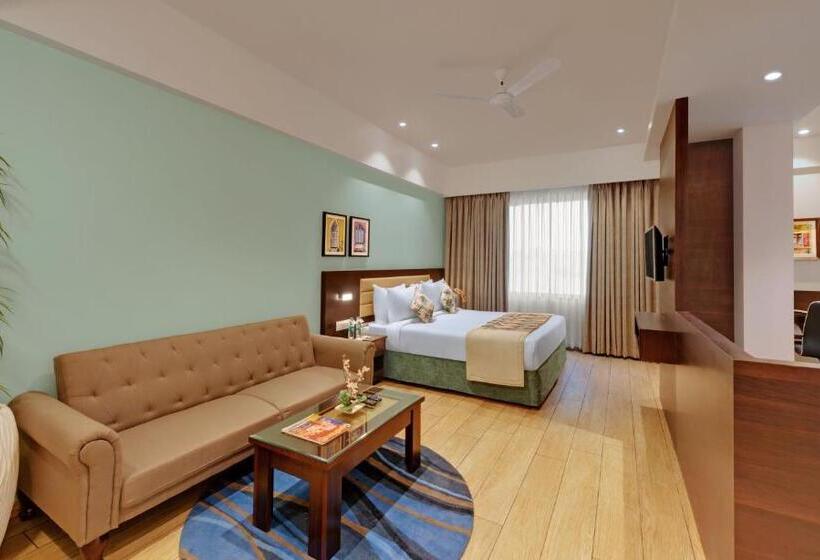 Номер Клуб, The Fern Kesarval Hotel & Spa, Verna Plateau   Goa