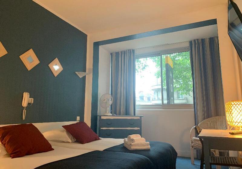 Номер Стандарт, Trianon Tours