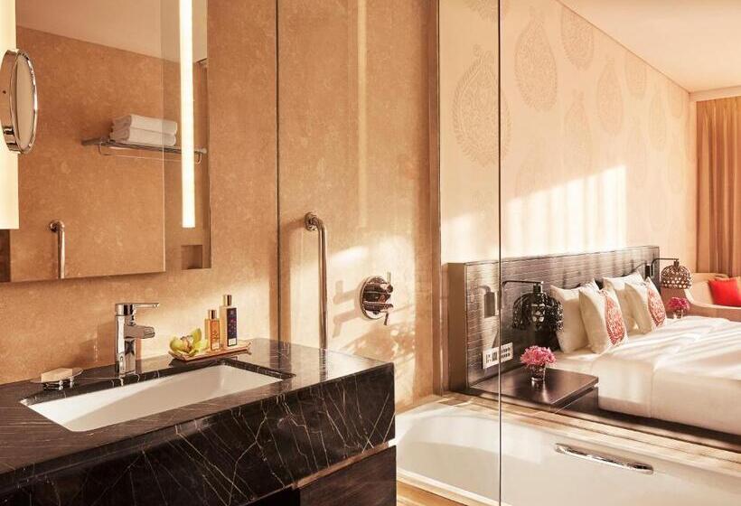 高级套房, Vivanta Guwahati