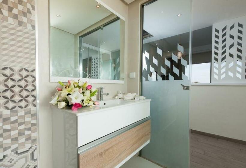 اتاق استاندارد با چشم‌انداز دریا, Tui Blue Scheherazade Adults Only