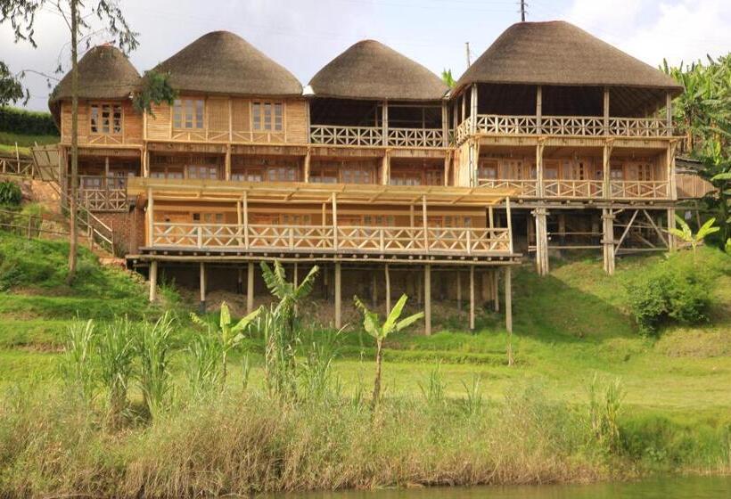 اتاق خانوادگی, Keije Resort Bunyonyi