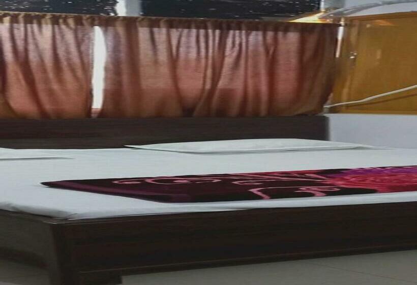 اتاق کلاسیک سه تخته, Oyo 80932 Rr Guest House