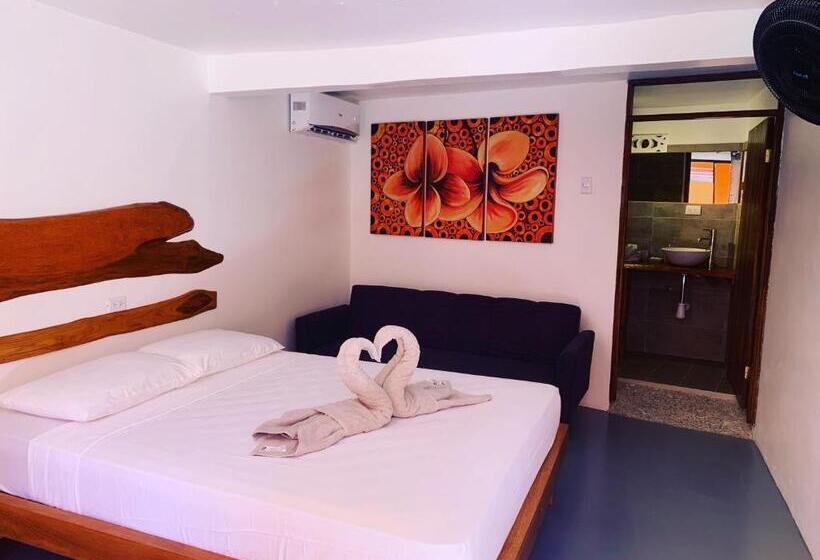 四人标准间, Beach Front Bahia