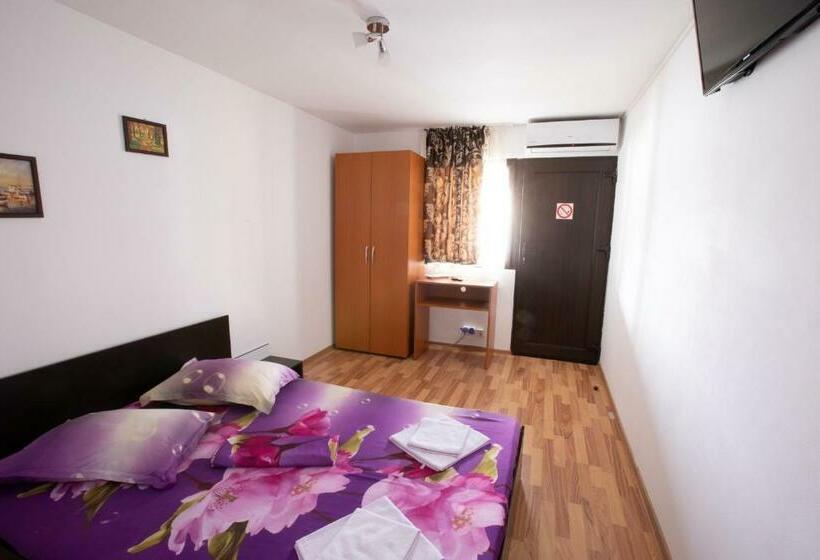 اتاق استاندارد با چشم‌انداز دریاچه, Casa Camelia