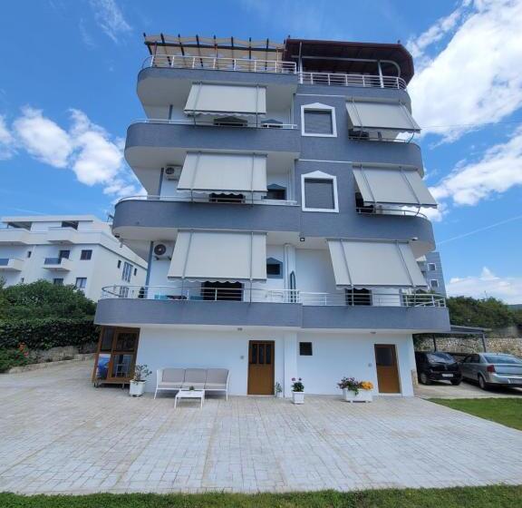 豪华房间, Villa Jiota
