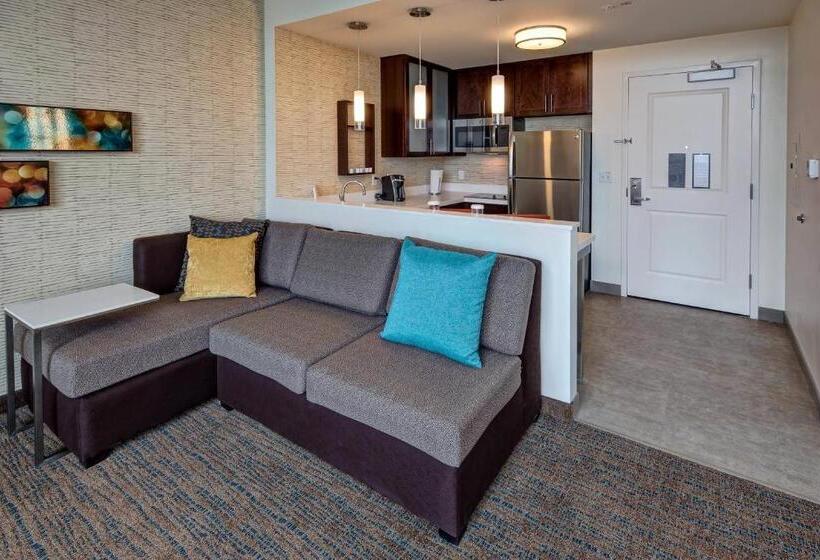 带大床的标准工作室, Residence Inn By Marriott Kansas City Downtown/convention Center