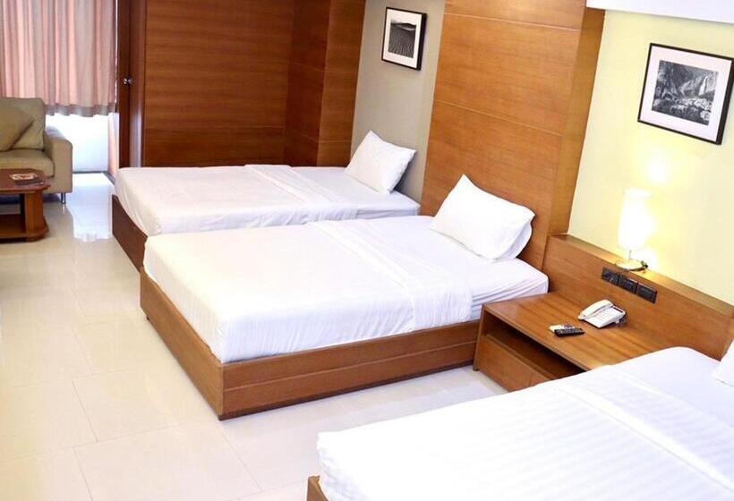 اتاق استاندارد سه نفره, Laemtong Serviced Apartment