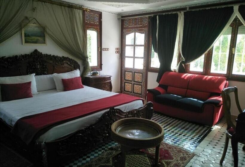 プレジデントスイートルーム, Malabata Guest House