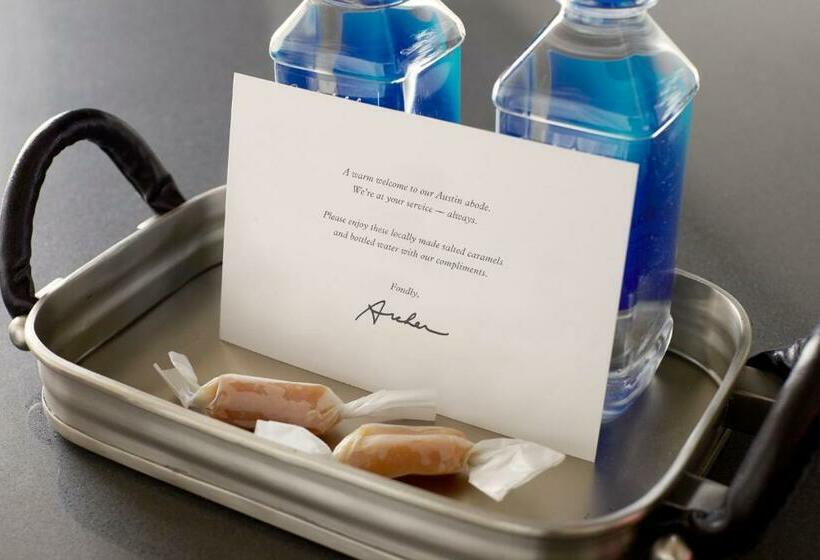غرفة قياسية سرير مزدوج, Archer Hotel Austin